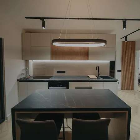 Grand Grey, Near Iulius Mall * Клуж-Напока