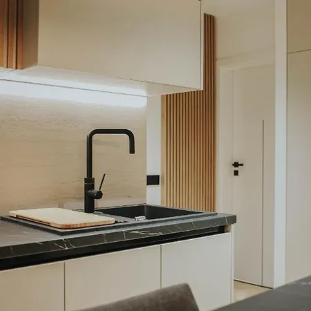 Grand Grey, Near Iulius Mall * Клуж-Напока
